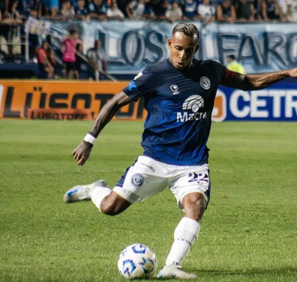 FIGURA. Sebastián Villa es clave en Independiente Rivadavia que hoy enMendoza recibirá a Belgrano de Córdoba abriendo la tercera del Clausura.