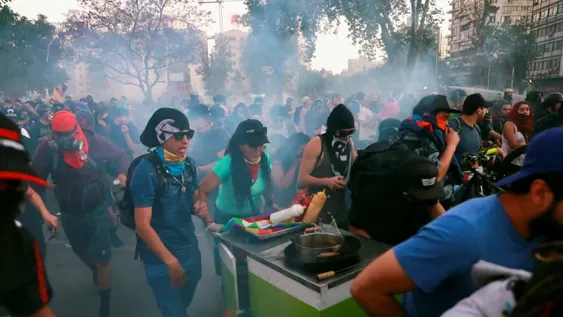 Piñera anunció medidas contra las manifestaciones violentas y los saqueos en Chile