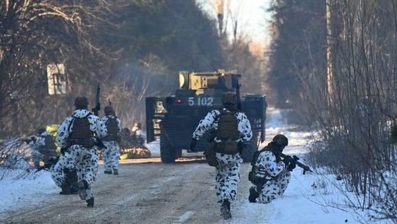 Soldados rusos tomaron el control de la central nuclear de Chernobil