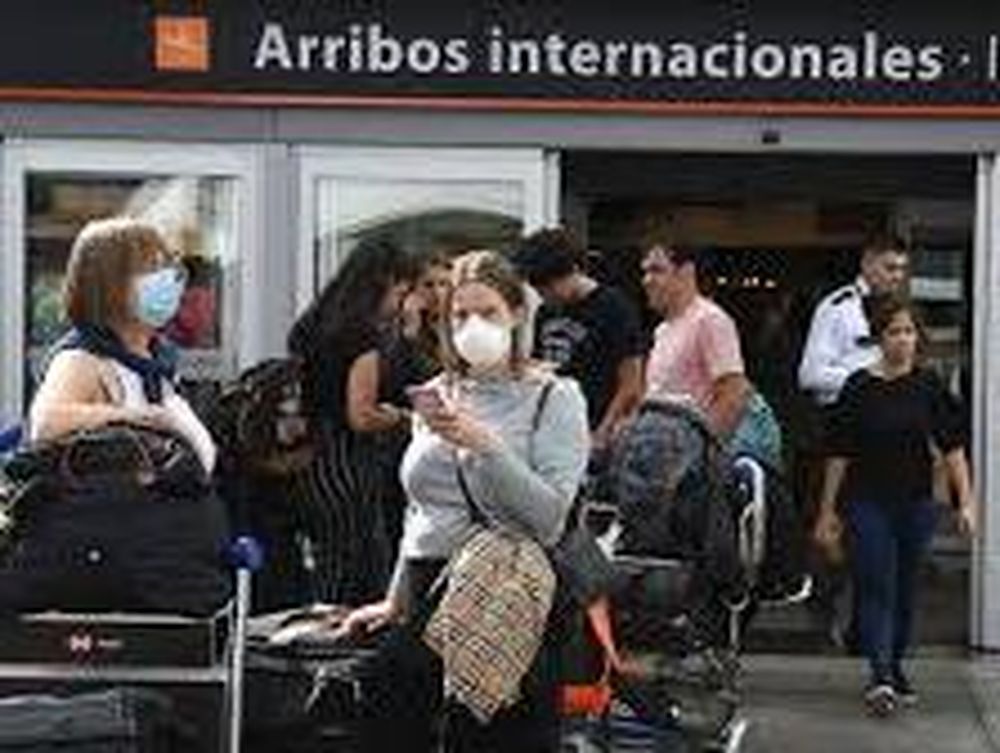 La Aduana revisará el equipaje de pasajeros que viajen al exterior antes de partir para detectar infracciones