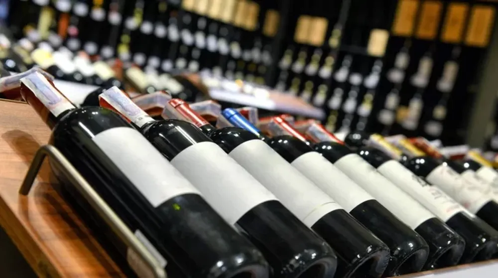 Bodegas dicen que la falta de vidrio ya les causó pérdidas por al menos 200 millones