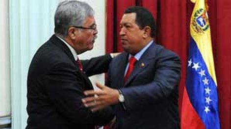 Hugo Chávez quiere una alianza con YPF