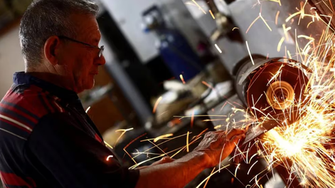 Más de 100 muertos por la explosión de bombas cerca de la tumba de un poderoso general