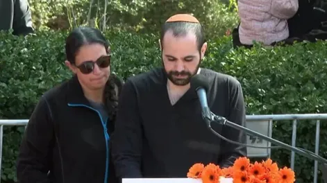 El desgarrador adiós del padre de la familia Bibas, asesinada por Hamas: “Lamento no haber podido protegerlos”
