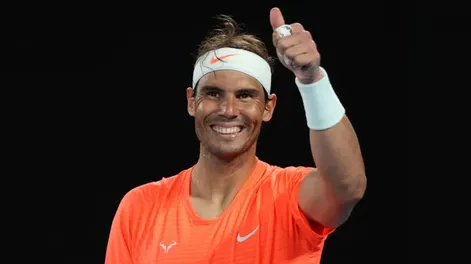 Nadal avanza a paso firme y ya está en octavos de final