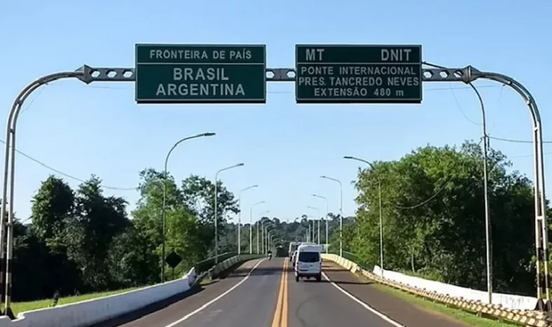 Qué documentación deberán llevar los vehículos de argentinos para circular por el Mercosur