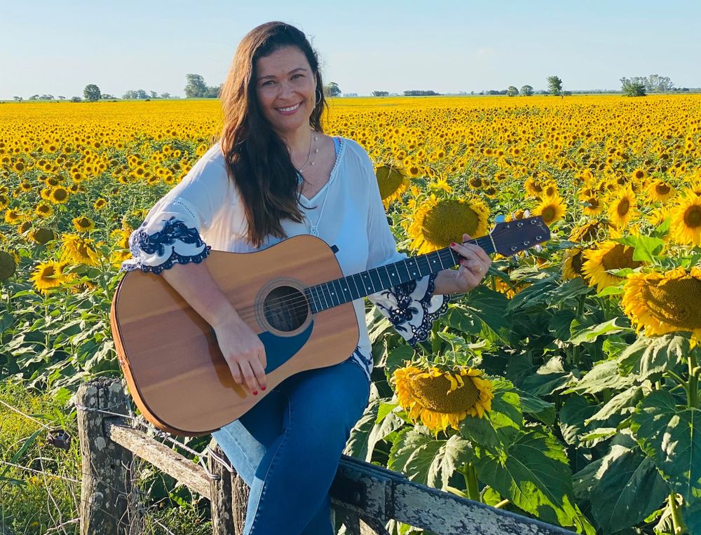 Carlota de Beláustegui es una de las artistas de la Agenda Cultural de San Juan que le pondrá música a la sobremesa de domingo.&nbsp;