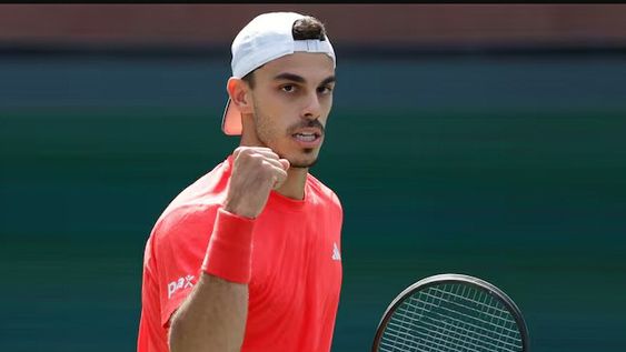 EL TENIS DEL ARGENTINO cedió ante la mayor experiencia del bulgaro.