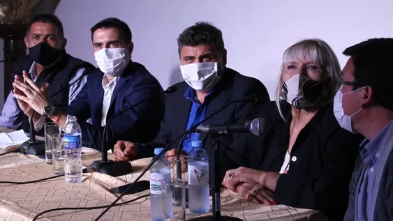 Rueda asumió formalmente al frente del bloquismo