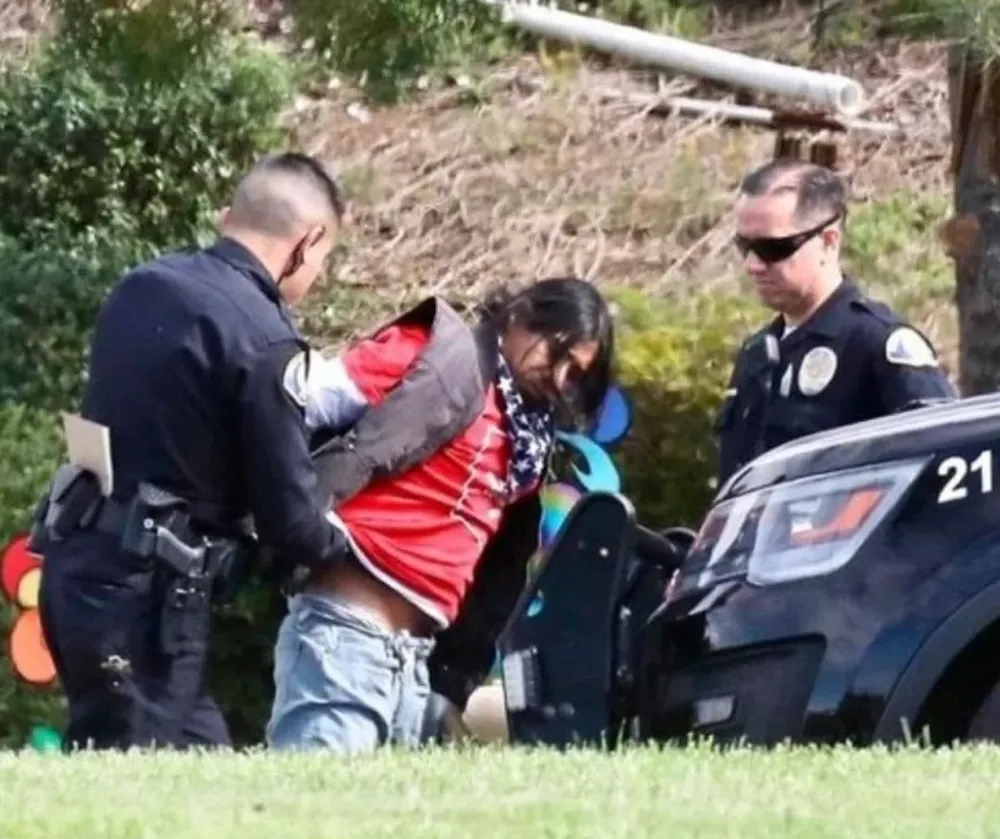 Profanaron la tumba de Kobe Bryant y su hija