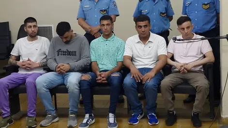 Aguirre, Monteleone, Álvarez Cuello, Pablo Pérez y Enzo Pérez: los  cinco detenidos.