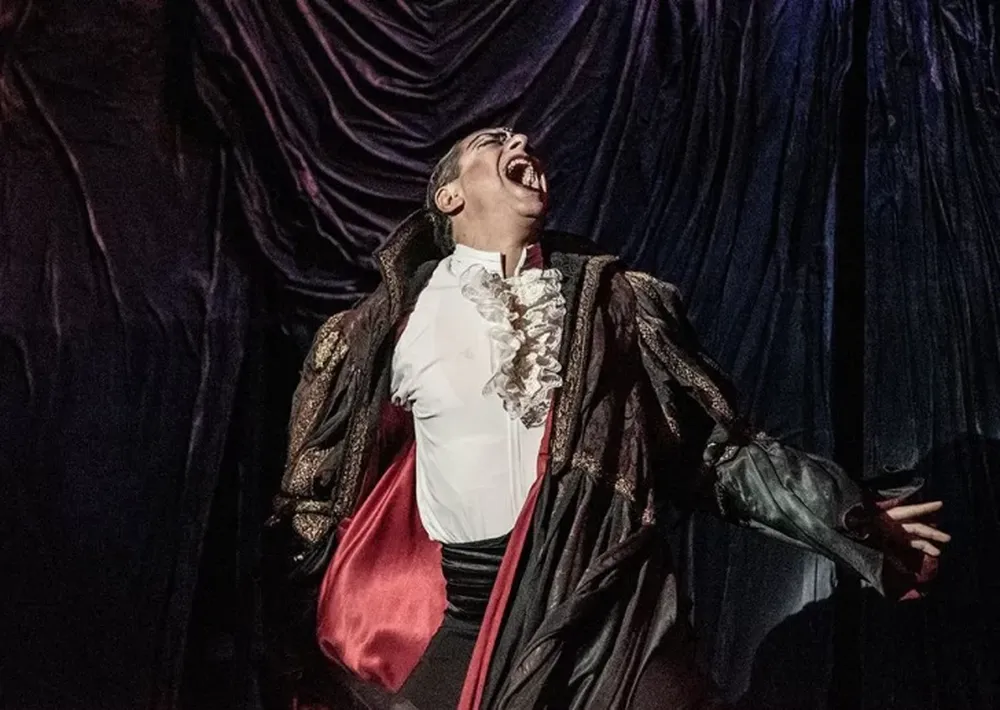 Drácula va por la cuarta en San Juan