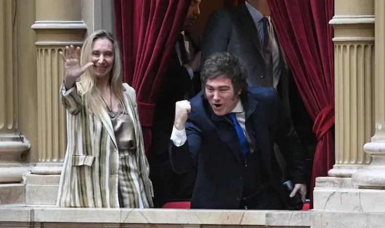 Con Javier Milei en el recinto, juraron los nuevos diputados