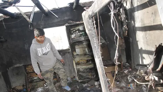 Son pobres y quedaron sin nada por un incendio