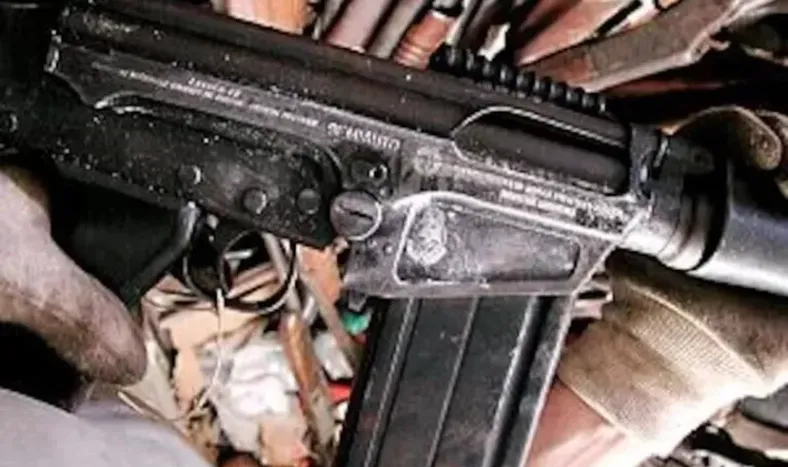 El Comando Vermelho tenía un FAL de las Fuerzas Armadas argentinas