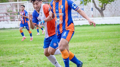 Visitante. Atlético Minero sorprendió a Peñarol en el cierre de la fecha 12 del Torneo Apertura.