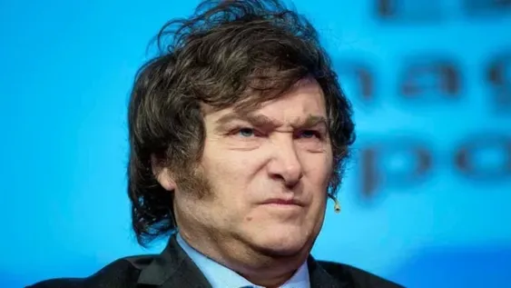 Un empresario admitió que “robaron” con el precio de los neumáticos y Milei lo cruzó