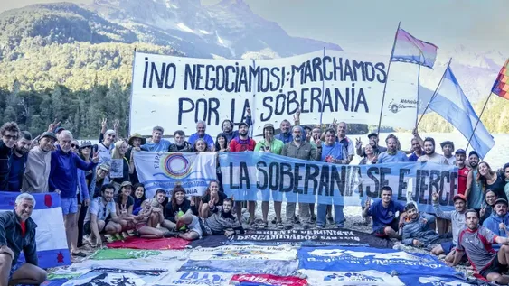 Denuncian a empleados del magnate Joe Lewis