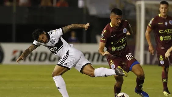 Sobre el final, Godoy Cruz descontó pero no le alcanzó y cayó frente Olimpia de Paraguay