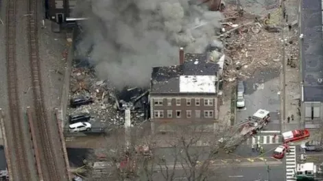 Ascienden a siete los muertos por una explosión en una fábrica de chocolates