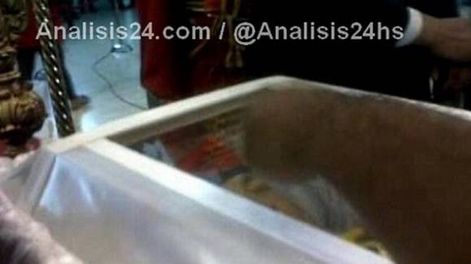 Venezuela: se filtró una foto de Hugo Chávez en su ataúd