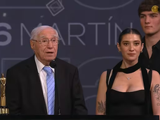 antes de su mundial numero 18, enrique macaya marquez fue homenajeado en los martin fierro a los 91 anos antes de su mundial numero 18, enrique macaya marquez fue homenajeado en los martin fierro a los 91 anos