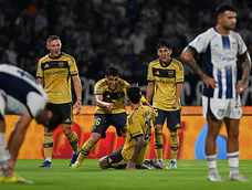 Boca celebra en el Torneo Apertura tras vencer a Talleres con gol de Bareiro. Boca celebra en el Torneo Apertura tras vencer a Talleres con gol de Bareiro.