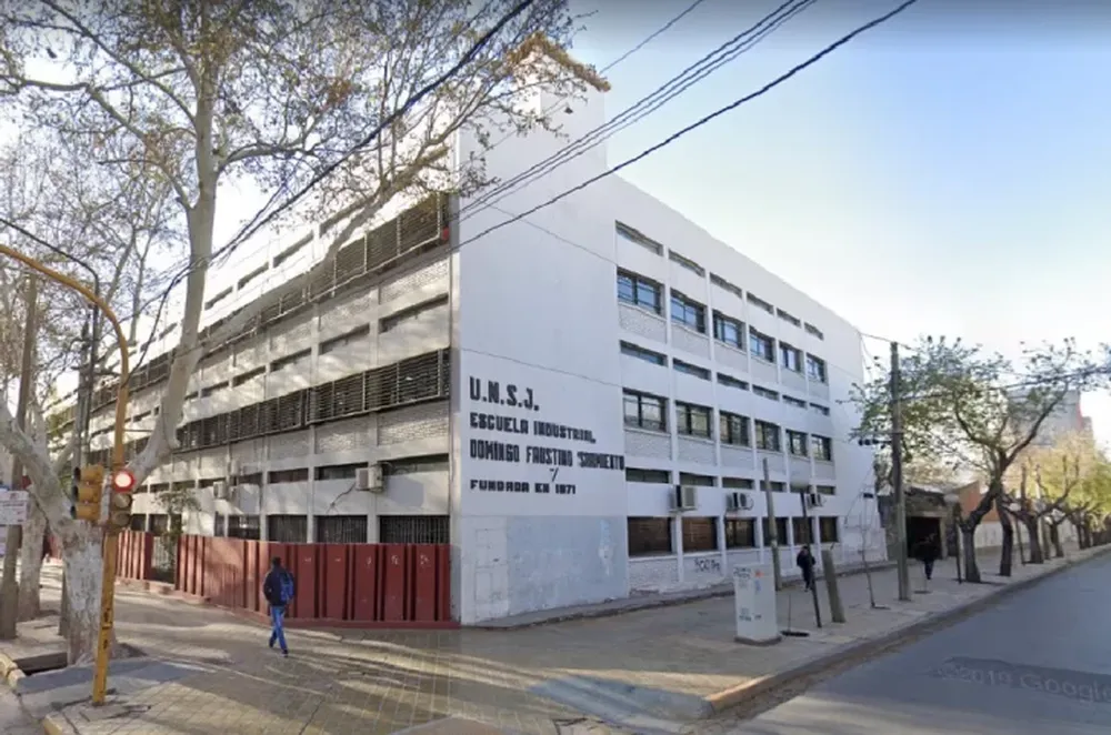 El 5 de abril inician las clases en los preuniversitarios: los detalles de la modalidad