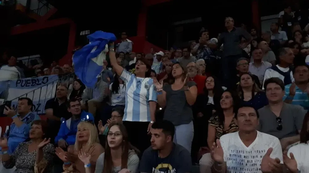 El Mundial de fútbol se metió en los cánticos de las hinchadas