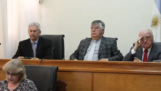 Renunciaron 10 magistrados para no  perder la jubilación de privilegio