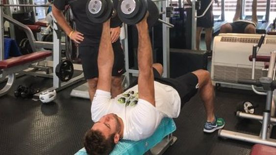 Del Potro avanza en la recuperación de su rodilla