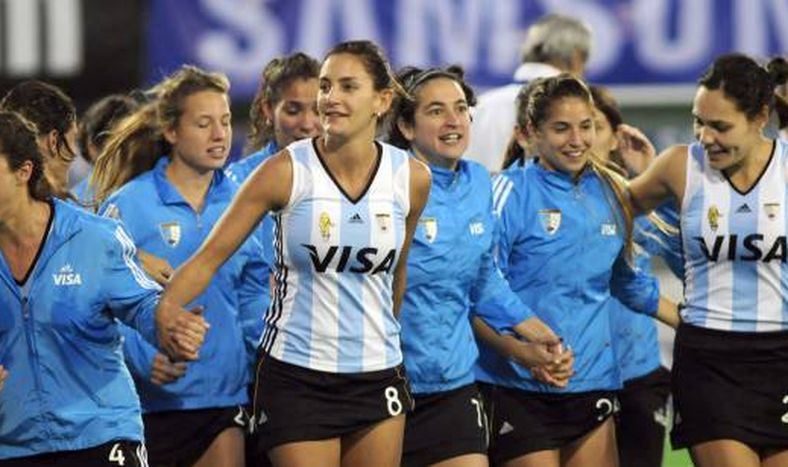 Las Leonas, de la mano de Aymar