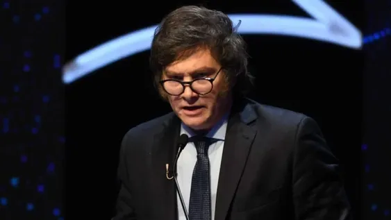 Milei apunta a economistas de JxC para un eventual gobierno