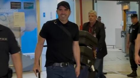 Eduardo Coudet llegó a la Argentina y hoy será presentado como nuevo DT de River