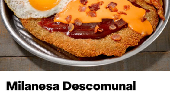 Expectativa vs realidad: pidió la “milanesa descomunal” y recibió una porción muy distinta