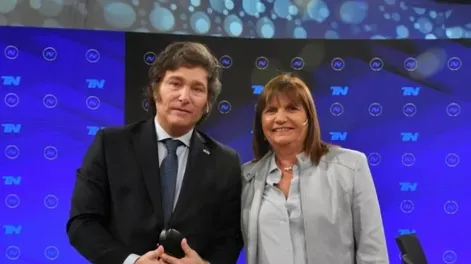 Milei presentó junto a Bullrich la reestructuración de la Policía Federal con el FBI como modelo