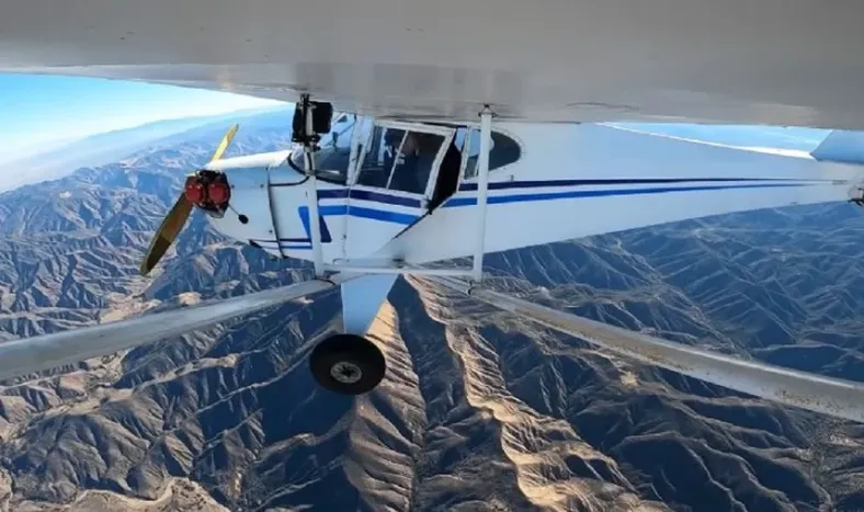 VIDEO: un youtuber estrelló su avioneta para obtener más visitas y ahora podría ir a la cárcel