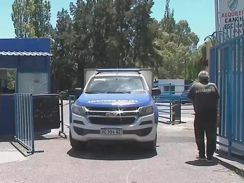 Asesinan de 11 tiros a un concejal del FdT en Buenos Aires, frente a su pareja