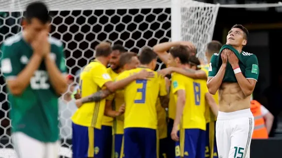 México sufrió una goleada ante Suecia pero consiguió el boleto a Octavos