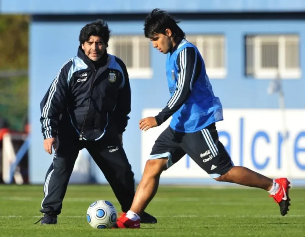 Kun Agüero, sobre la muerte de Maradona: cómo se enteró, la charla con Gianinna y el pedido de su hijo