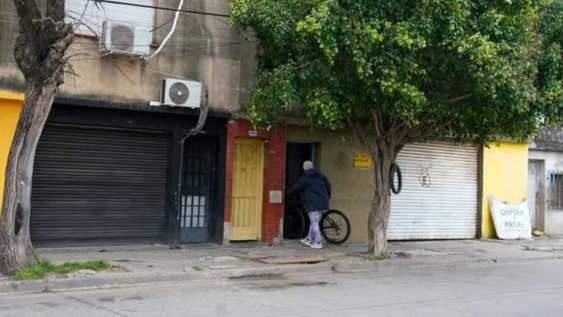 dos adolescentes encontraron muerta a su mama: la autopsia revelo que fue asesinada y se investiga un posible femicidio