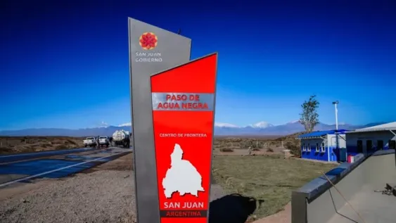 Paso de Agua Negra.-