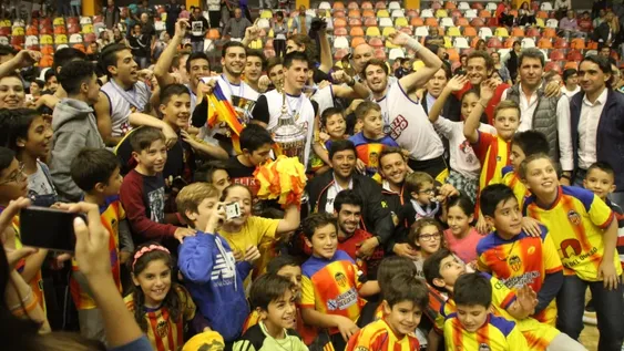 Valenciano es el nuevo rey