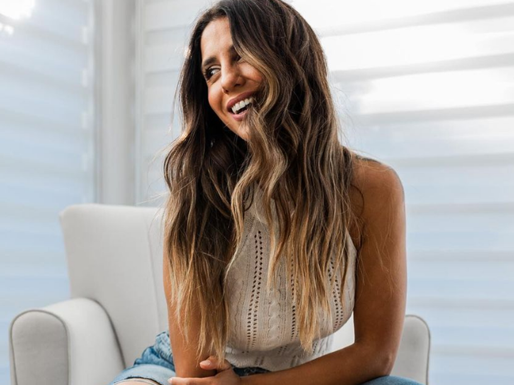 Cinthia Fernández subió una foto con una ultra colaless y primer plano de su cola