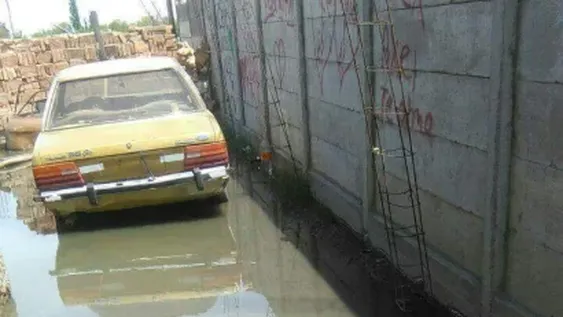 Un colapso cloacal inundó de aguas servidas varias casas en Caucete