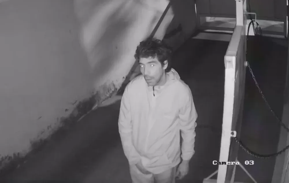 El “ladrón del centro” lo hizo de nuevo: robó fernet, cigarrillos y cervezas de un negocio capitalino