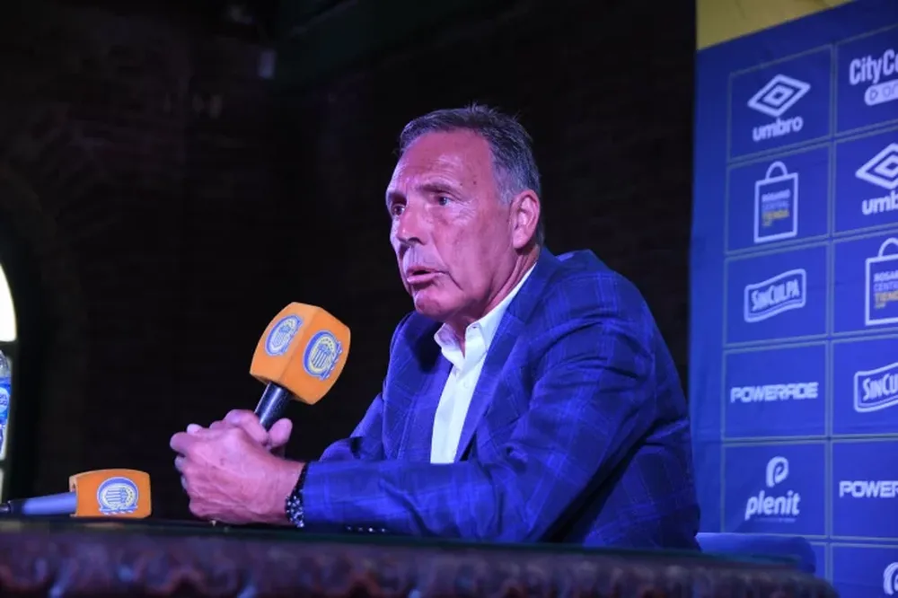 Miguel Ángel Russo vuelve a dirigir en el fútbol argentino: asumió en Rosario Central