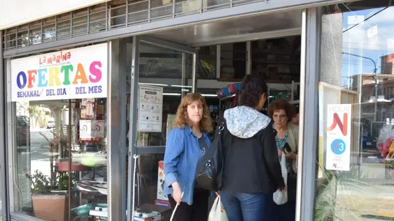 Comerciantes insisten con el horario de corrido en medio de medidas por el virus