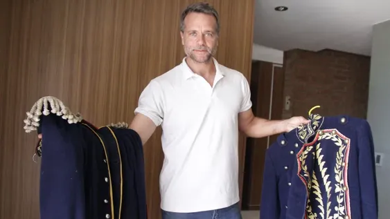 Con estampa de prócer