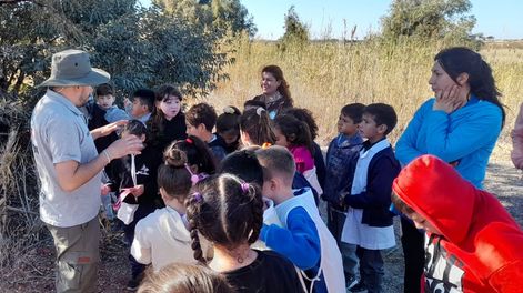 Rawson fomenta el turismo educativo y ambiental con visitas guiadas para conocer la flora y fauna del departamento.